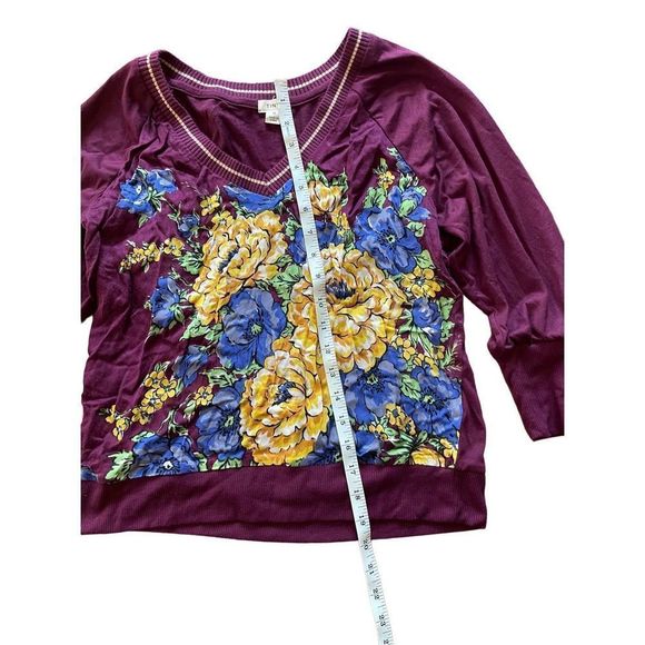Tiny for Anthropologie Ashlee Floral V-Neck Top Shirt size small - Picture 5 of 10